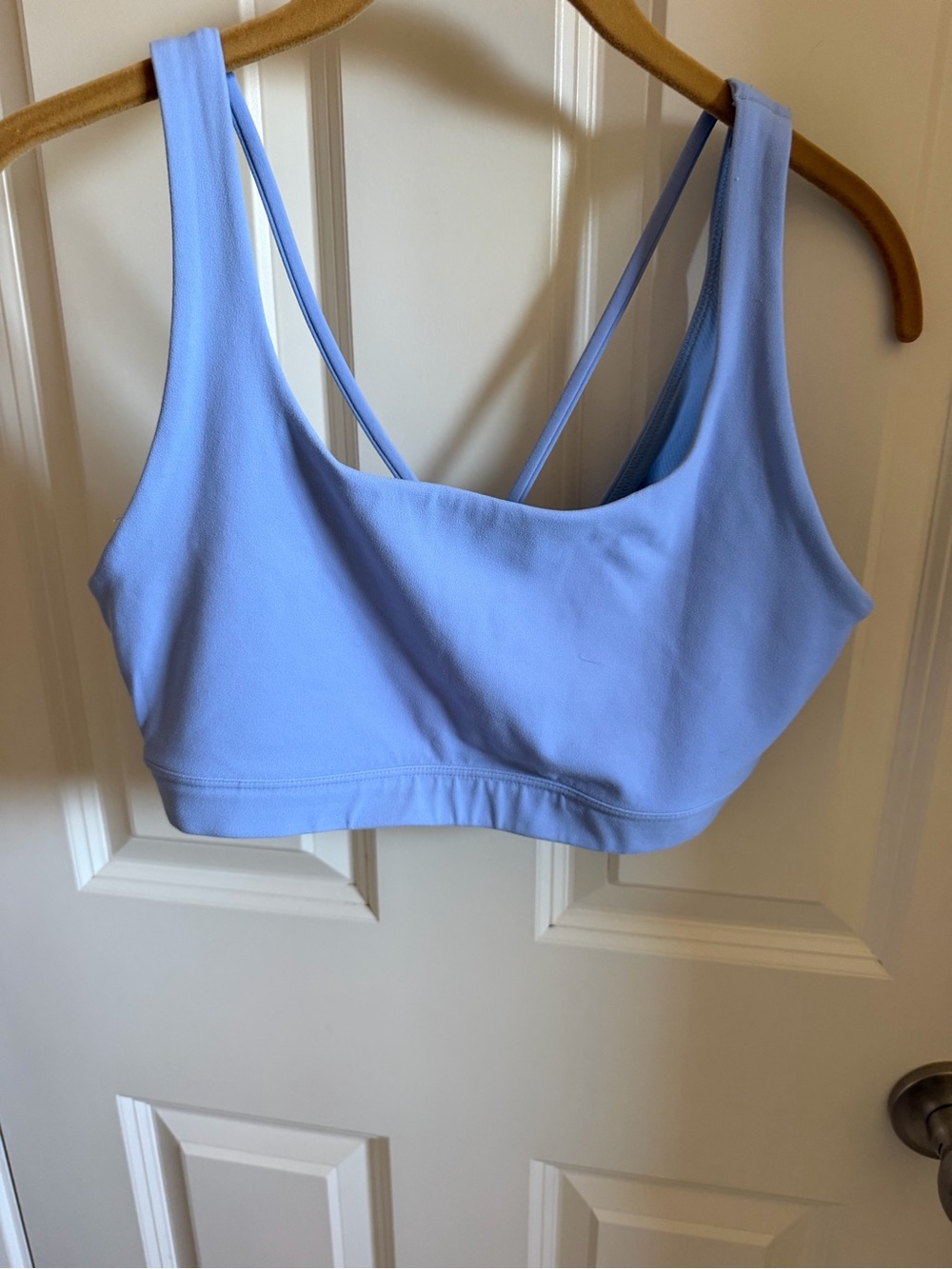 Athleta Exhale Strappy Women's Sports Bra